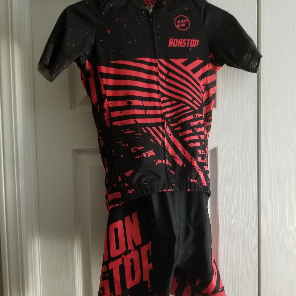 Black and Red Heavy Pedal Cycling Jersey (Sm) and Shorts (Sm) Set